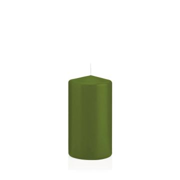 Bougie votive / bougie cylindrique MAEVA, vert olive, 13cm, Ø7cm, 52h - Made in Germany